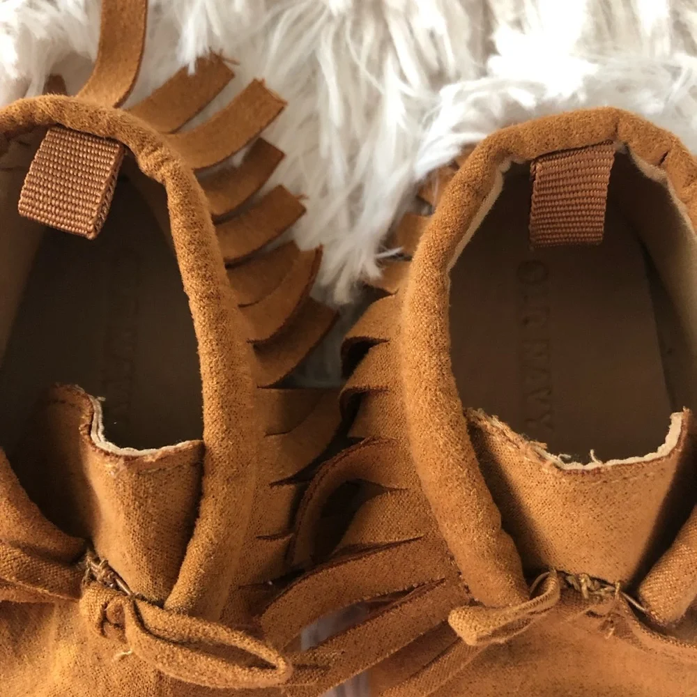 Moccasin booties!